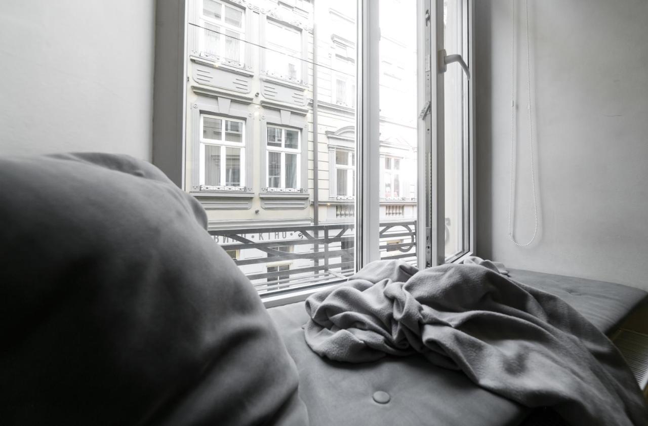 Main Square Apartment Good Stay In The City Center ลวีฟ ภายนอก รูปภาพ